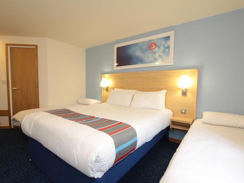Travelodge Sheffield Central Exterior foto